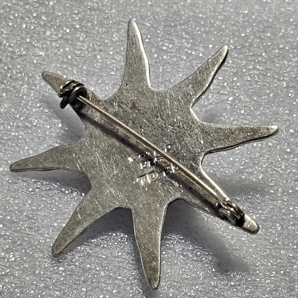 Taxco Silver Sun Face Brooch - Picture 3 of 5